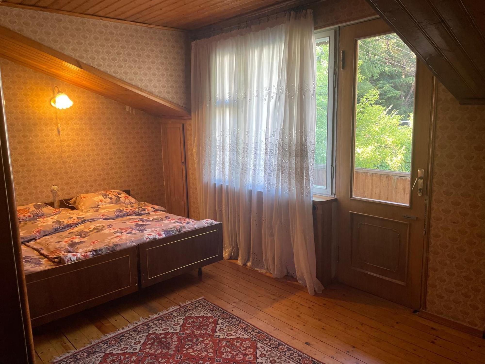 Guest House Raisa Дилижан Экстерьер фото
